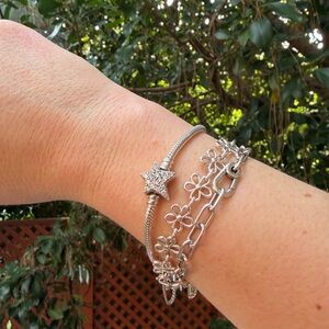 Pandora Silver asymmetrical Star Charm Bracelet sz 18